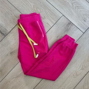 Figs Women’s Shocking Pink Muoy Joggers - Size XS